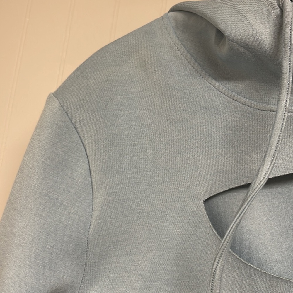 Buffbunny Balance Cropped Hoodie - Picture 4 of 13